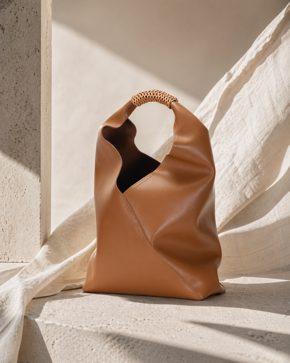 VELORÉ Sculpt Hobo Bag – Fluid Leather