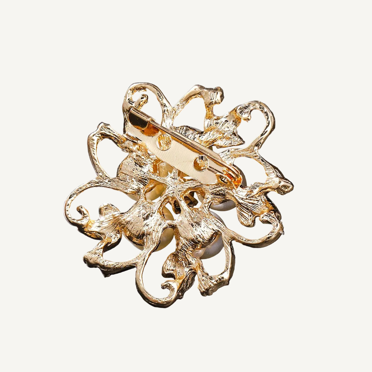 Élise Floral Brooch – Gold & Pearl