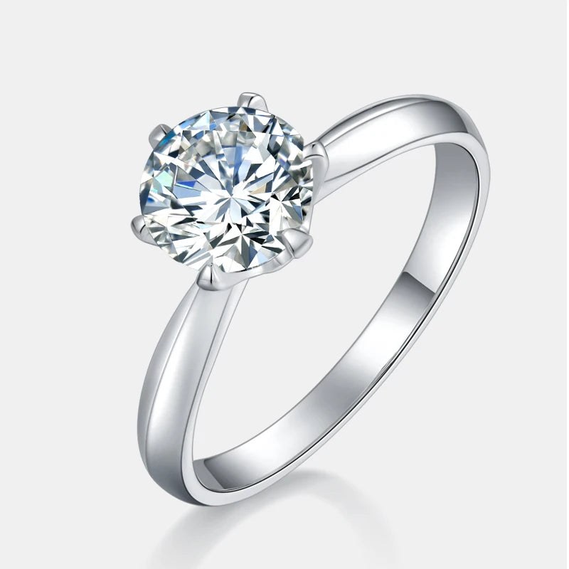 Classic Moissanite Solitaire Ring – Timeless Elegance